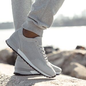 Greats Rosen Men'S 7Perforated Runners Gray Suede Nubuck Vibram Sneakers Shoes